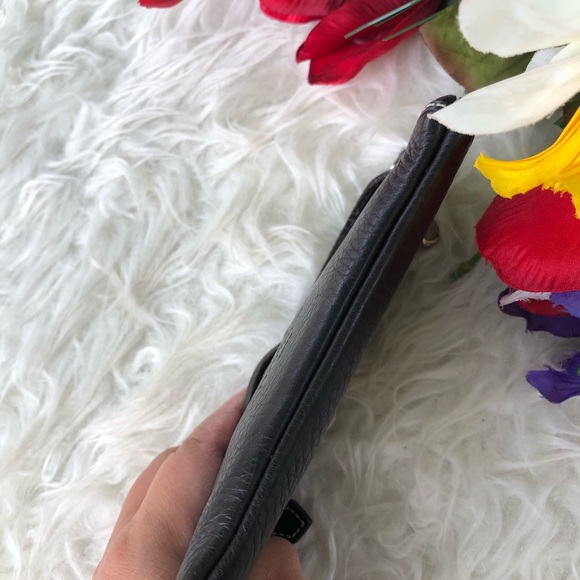 🌺leather wallet wristlet 🌺 - Picture 5 of 6
